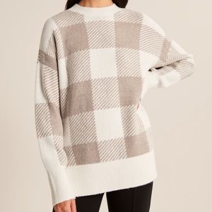 Abercrombie & Fitch Sweater